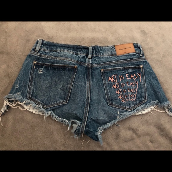 Jean shorts with print - Picture 3 of 3